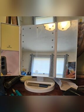 LED Tri-Fold Make-up Mirror in White.